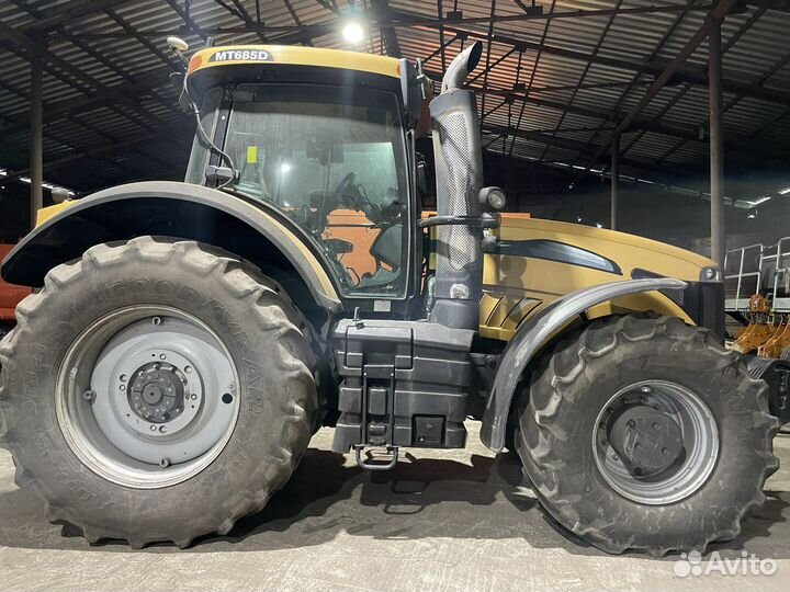 Трактор CHALLENGER MT, 2013