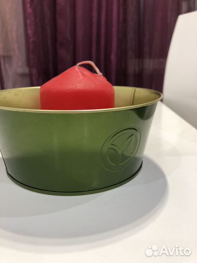 Новогдний декор Yves Rocher