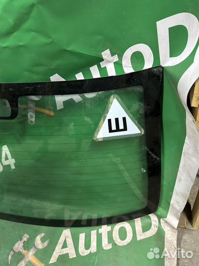 Заднее стекло LADA Kalina седан