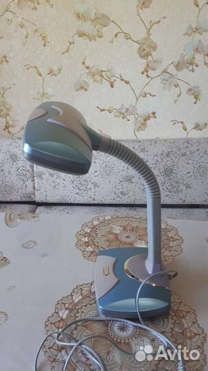 Лампа настольная