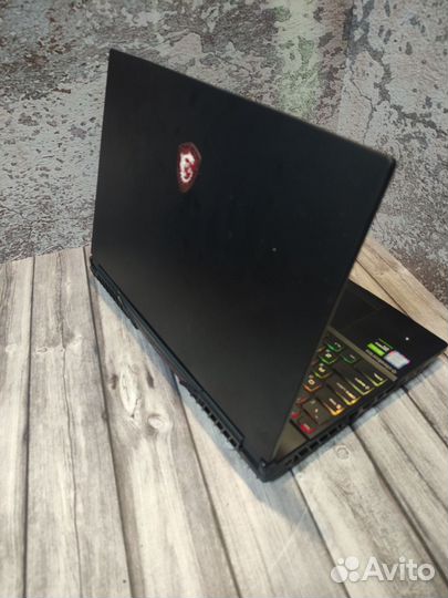 Игровой ноутбук MSI GL65\Core i5-9300H\16\GTX 1650