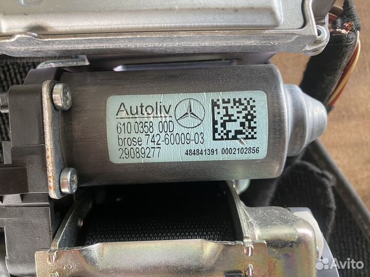 Передний левый ремень безопасности Mercedes W212