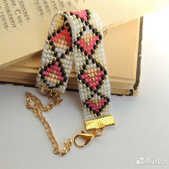 Украшения из бисера