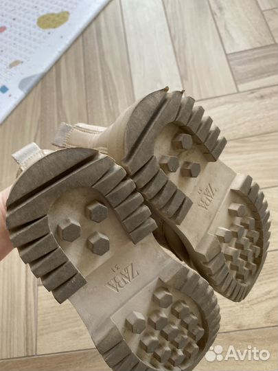 Ботинки zara 31 бежевые