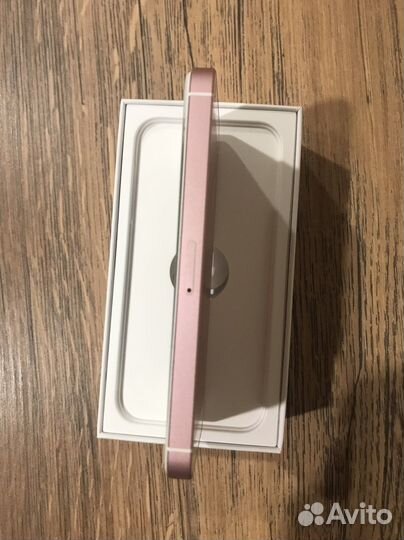 Телефон iPhone 5se
