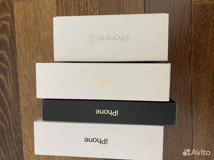 Коробка от iPhone