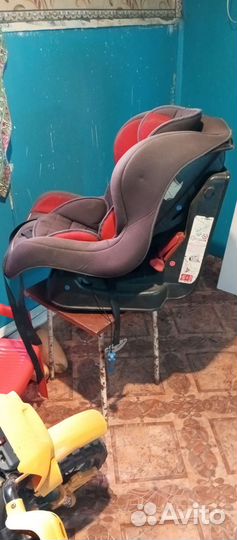 Автокресло без замка. Ремни есть замка нет