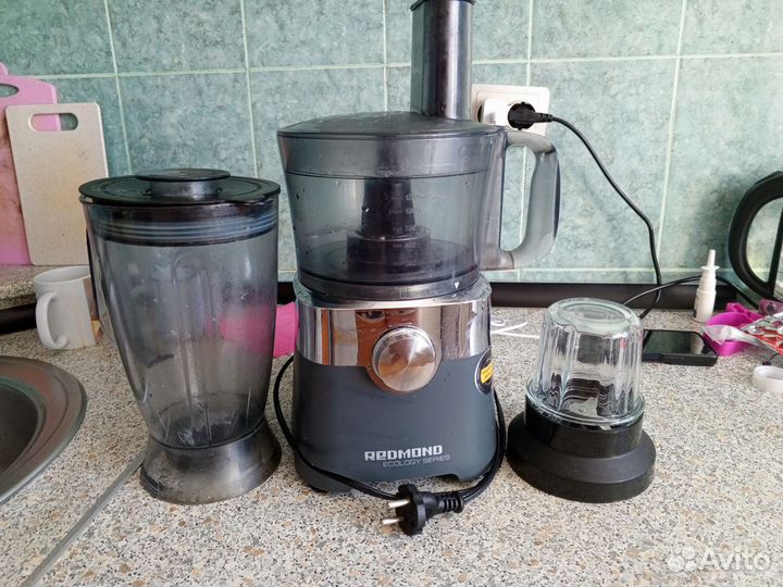 Кухонный комбайн редмонд