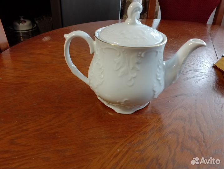 Чайник заварочный фарфоровый