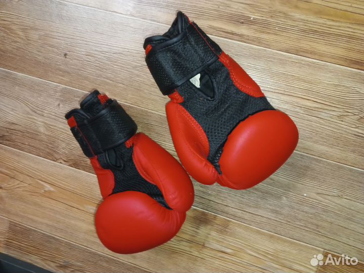 Боксерские перчатки 12 oz кожа