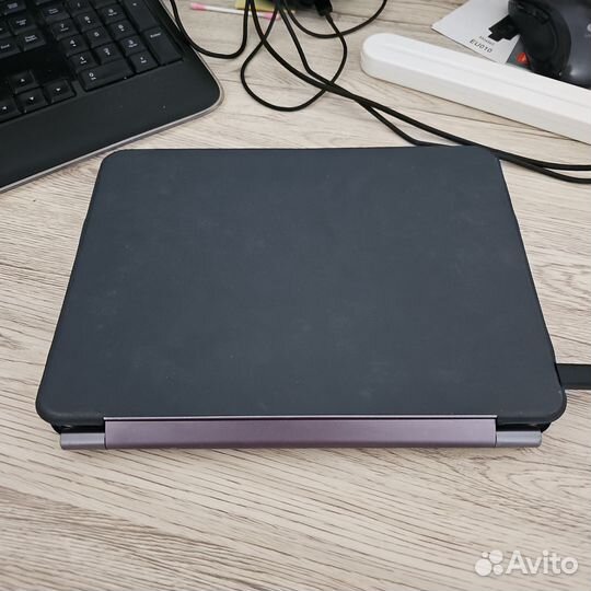 Клавиатура-чехол для iPad 10.9