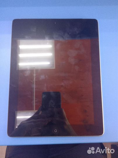 Планшет Apple iPad 4 2012 16GB