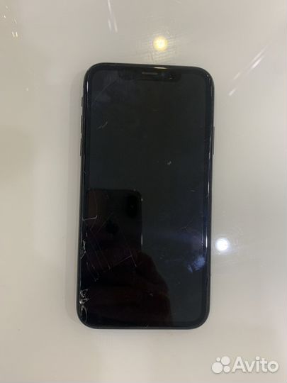 iPhone Xr, 64 ГБ