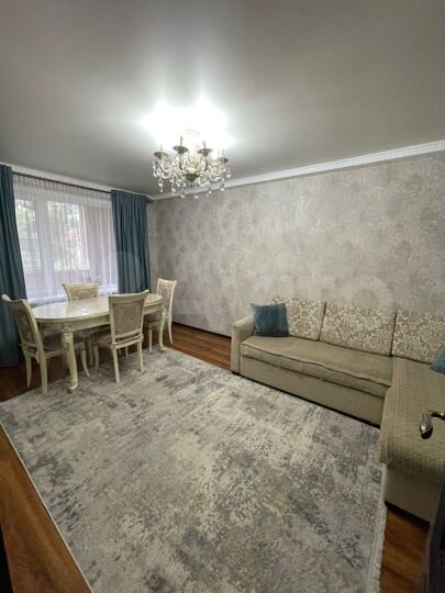 4-к. квартира, 92 м², 5/5 эт.