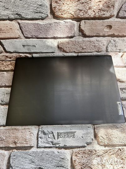 Lenovo ideapad A6-9220/Radeon 530/4гб/SSD