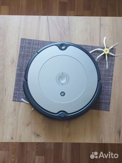 Робот-пылесос iRobot Roomba 694