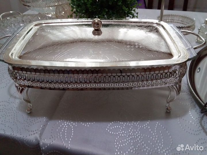 Набор сервировочной посуды для приемов