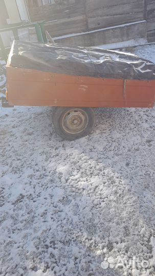 Прицеп легковой бу одноосный