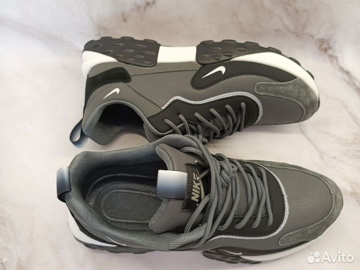 Кроссовки осенние Nike 44 размер