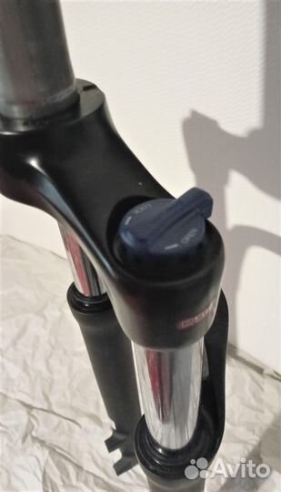 Новые вилки Pro и Sr Santour XCM30 27.5