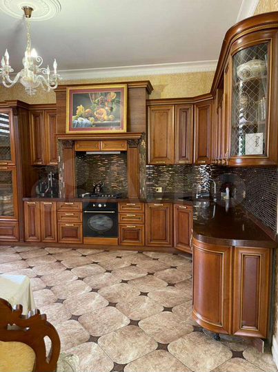 Дом 180 м² на участке 3 сот.