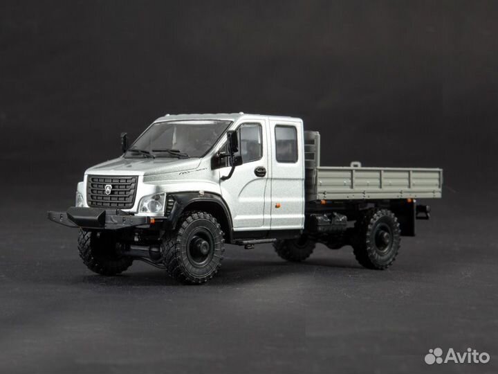 Масштабная модель газон Next (Наш Автопром 1:43)