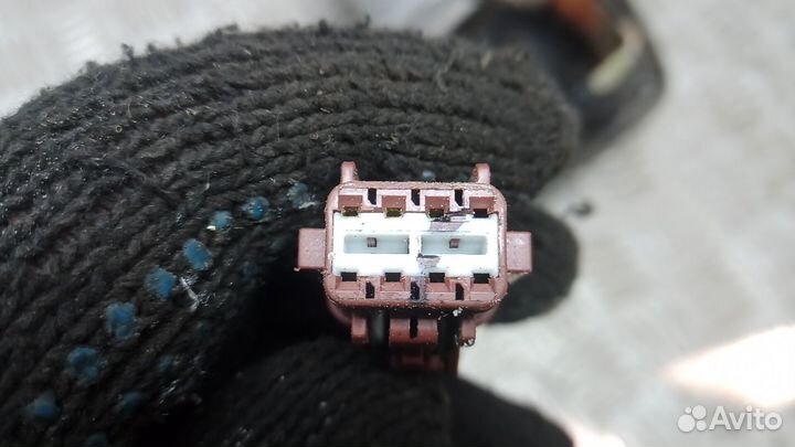 Зеркало наружное правое на Nissan Tiida C11x