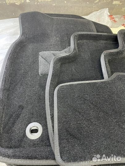 Крвры салона тойота камри v 70,ворсовые