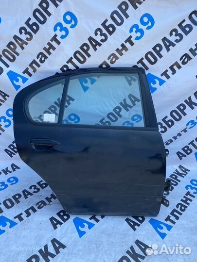 Дверь на nissan primera p11