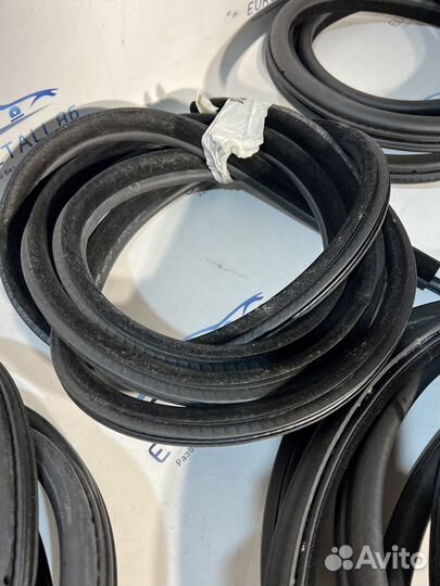 Резиновые уплотнители комплект BMW E46