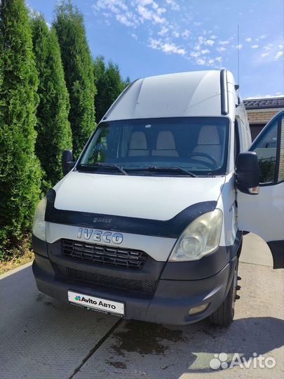 Iveco Daily цельнометаллический, 2012