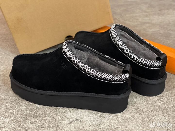 UGG Tazz Platform Black