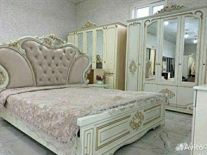 Спальный гарнитур