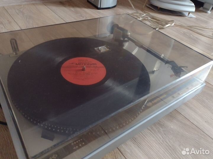 Проигрыватель винила