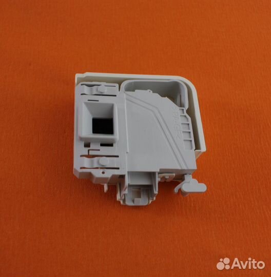 Блокировка люка стиральной машины Bosch (00621550)