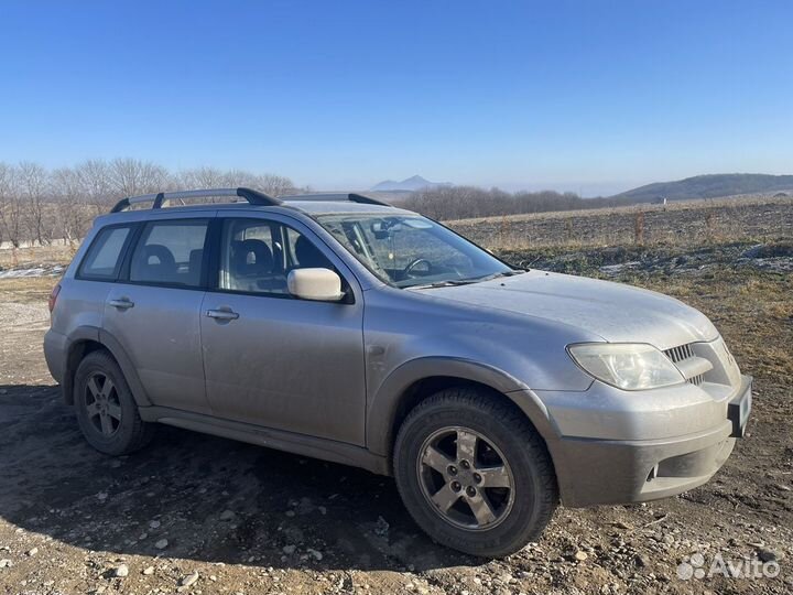 Mitsubishi Outlander 2.4 AT, 2006, 220 000 км
