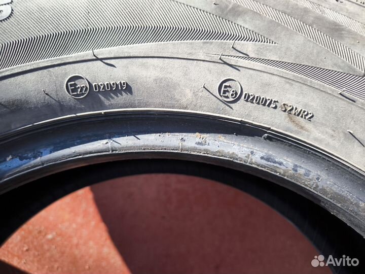 Viatti Strada Asimmetrico V-130 195/65 R15 91