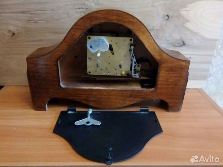 Настольные часы