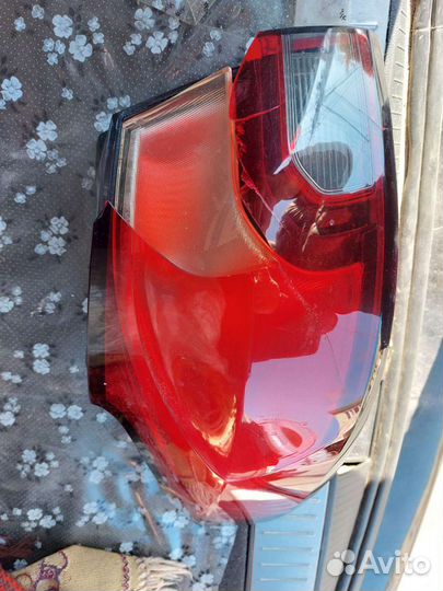 Левый фонарь