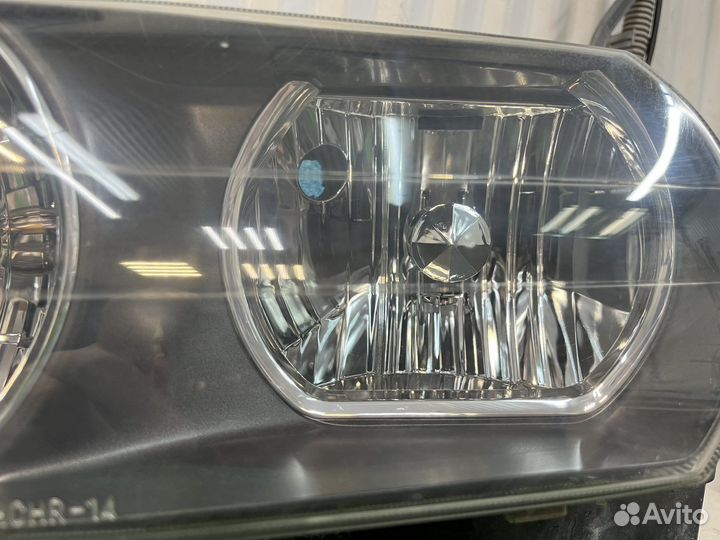 Фары Toyota Chaser 100 ксенон
