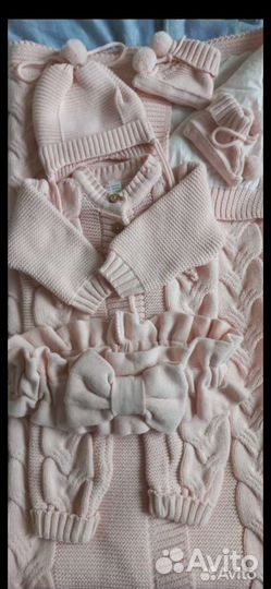 Вязаный комплект на выписку
