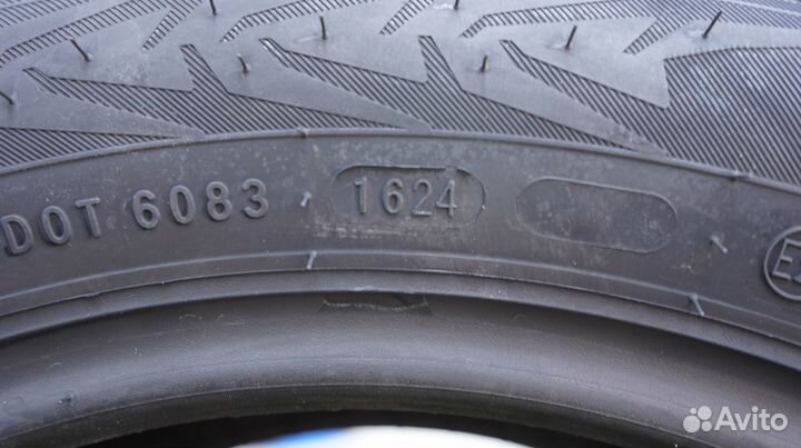 Ikon Tyres Nordman 7 195/50 R15 86T