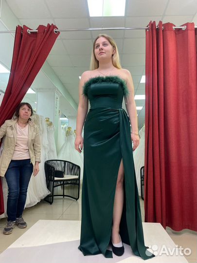 Платье Перил изумрудное