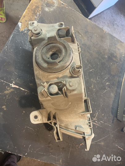 Фара Toyota caldina corona