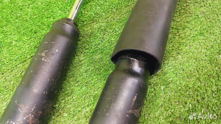 Амортизатор задний toyota, GS130,GS131,JZS131,JZS133,JZS135,JZS141,JZS143,LS130,LS131H,LS141,MS135,M