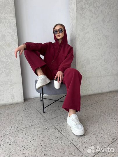 Костюм спортивный