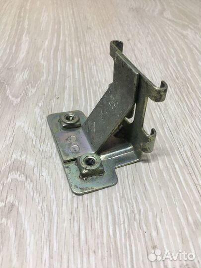 Кронштейн бачка гур крепление Renault logan 2