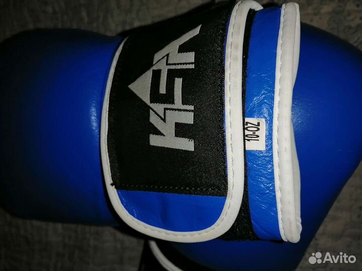 Перчатки для кикбоксинга бокса