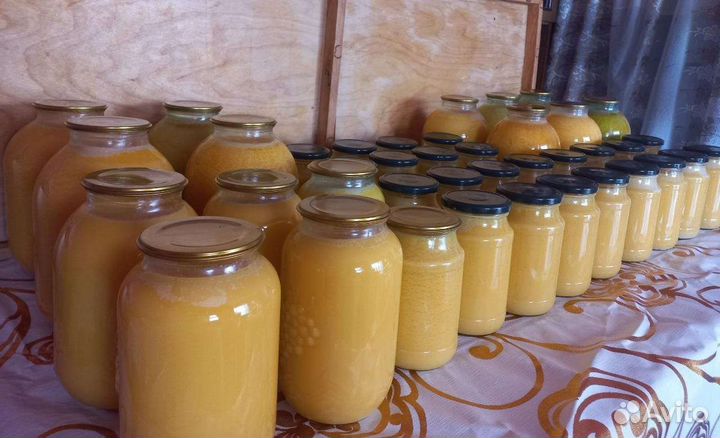 Масло домашнее сливочное, топлёное, мед