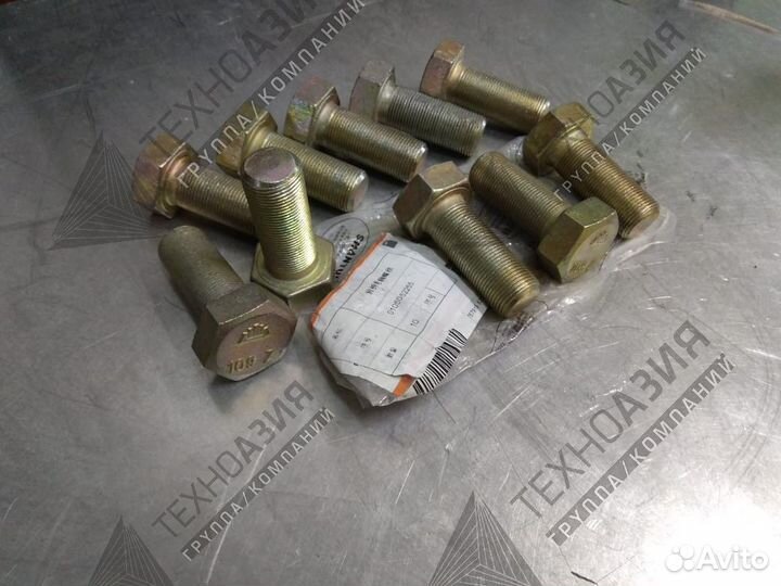 Болт переднего колеса Shantui SG16-3